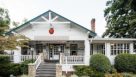 Applewood Farmhouse Restaurant In Pigeon Forge