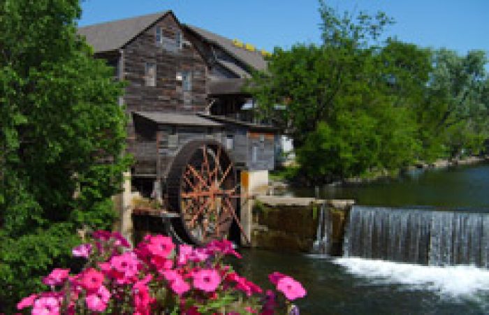 Dolly Parton Homecoming Parade In Pigeon Forge