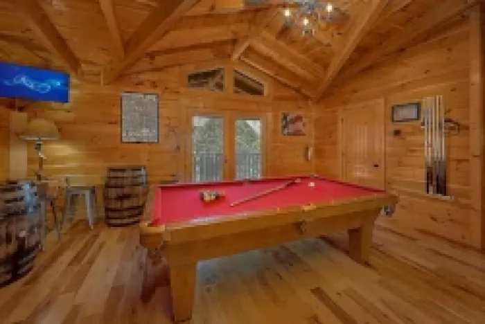 Rainy Day Fun: Pigeon Forge Cabins With Indoor Entertainment