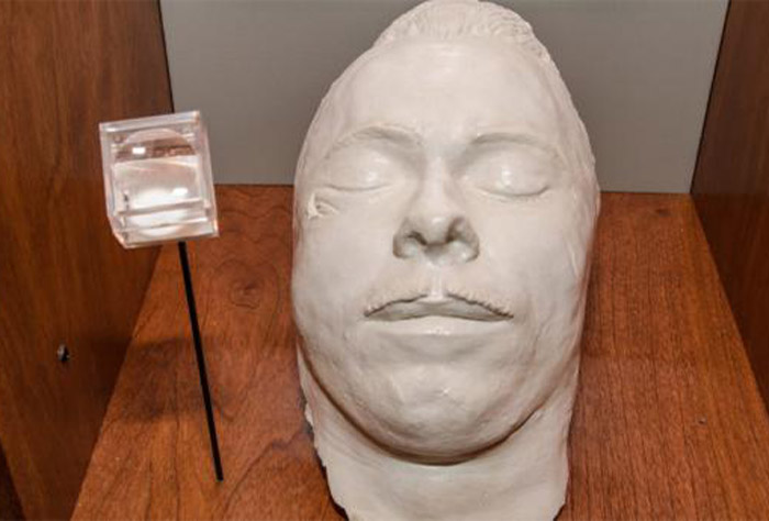 Dillinger Death Mask Pigeon Forge Prison Museum