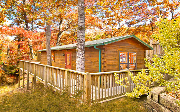 Cabin Near Tanger Outlet in Pigeon Forge, TN