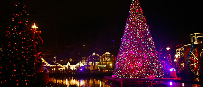 Christmas Light Show At Dollywood