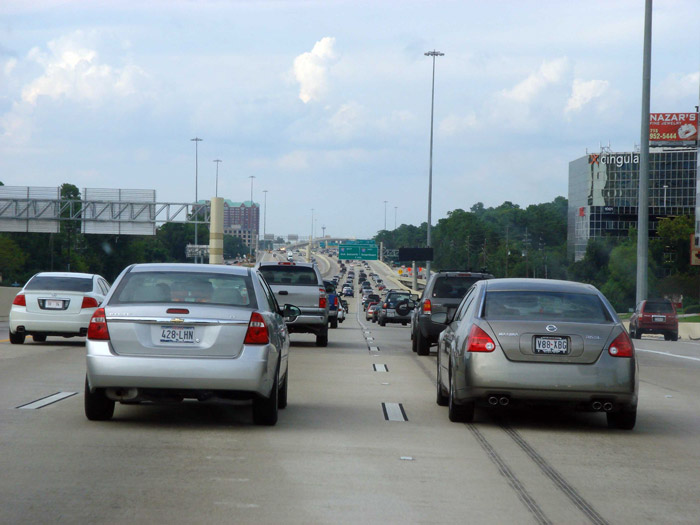 Traffic in Pigeon Forge and the Smoky Mountains