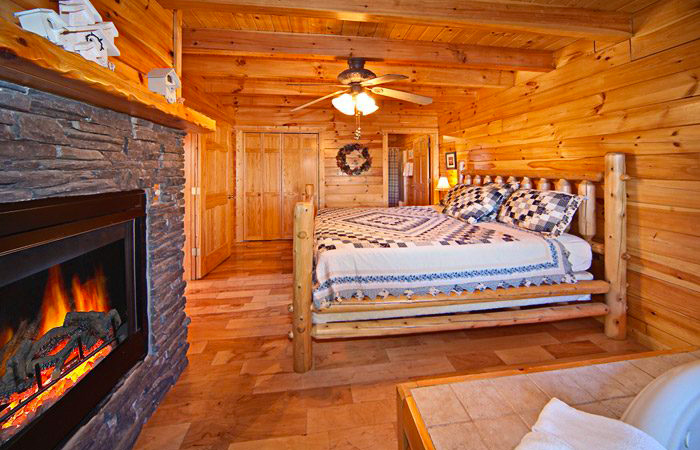 Cabin For Couples With Fireplace