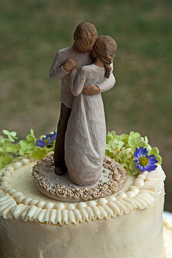 Smoky Mountain Wedding Cake