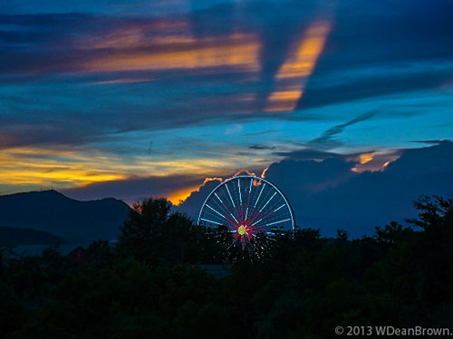 Smoky Mountain Wheel at the Island in Pigeon Forge
