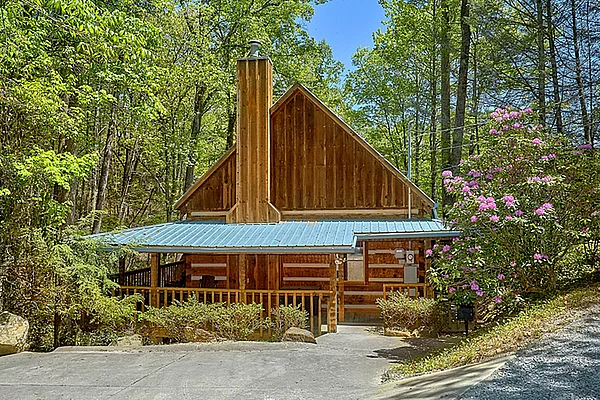 Cuddle Creek Cabin Honeymoon Cabin By A Creek In Pigeon Forge