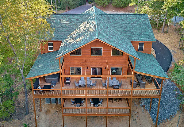 "A Mountain Paradise" 5 Bedroom Pigeon Forge Luxury Cabin with Game Room