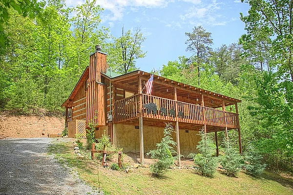 Wears Valley One Bedroom Cabin Rental | A Love Nest
