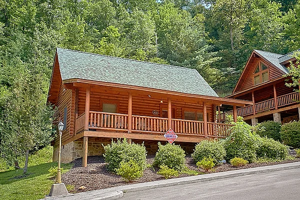 Smoky Mountain Ridge | Wears Valley | Heavenly Haven