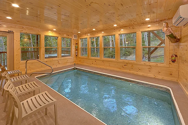 Pool N Around Luxury Cabin Near Dollywood With Pool Theater